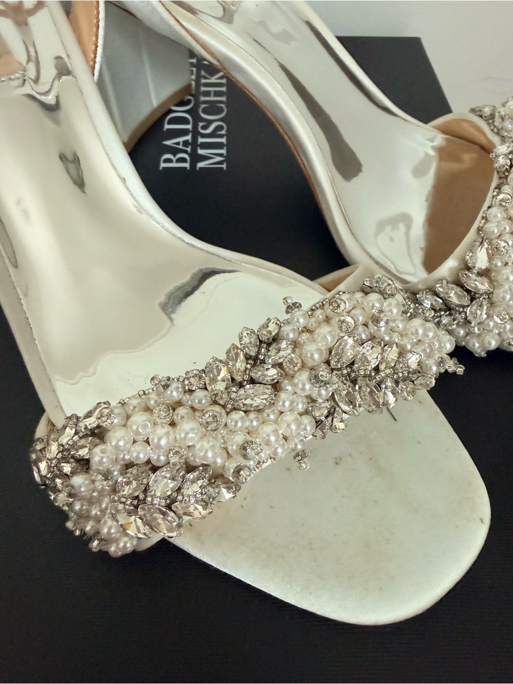 EUC Badgley Mischa Clara Satin Heels 7.5 - Picture 10 of 10